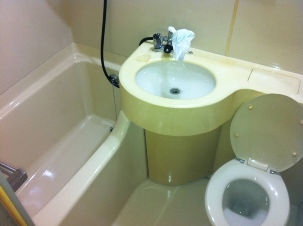 �������j�b�g�o�X�����̉��΂�