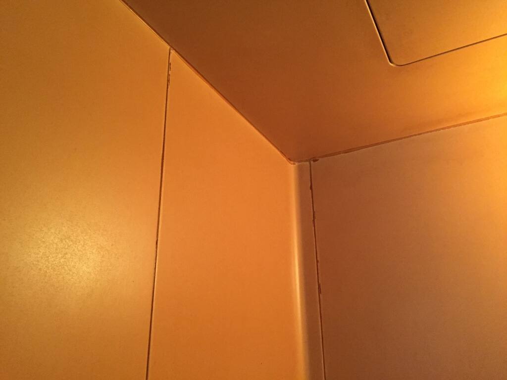 �������j�b�g�o�X�����̉��΂�