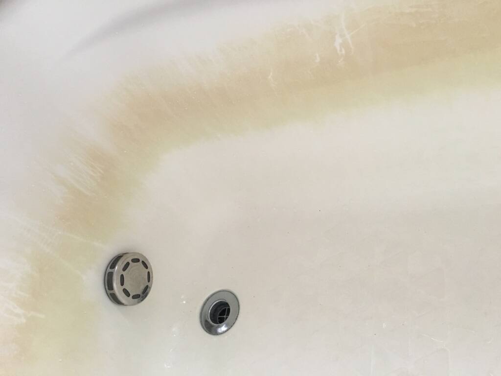 浴槽の黒ずみ
